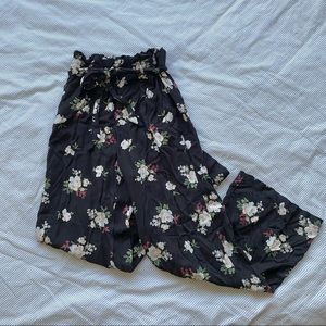 (SOLD) soft & flowy floral pants